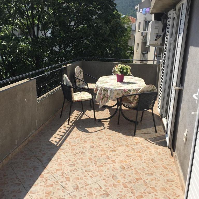 בודווה Apartments Sim מראה חיצוני תמונה